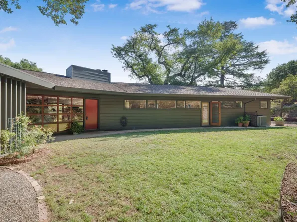 17695 John Telfer Dr, Morgan Hill, CA 95037