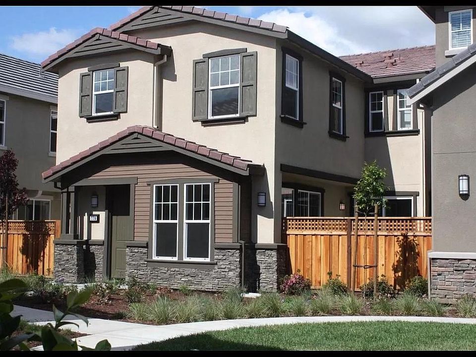1st image of 780 Cedar Pl