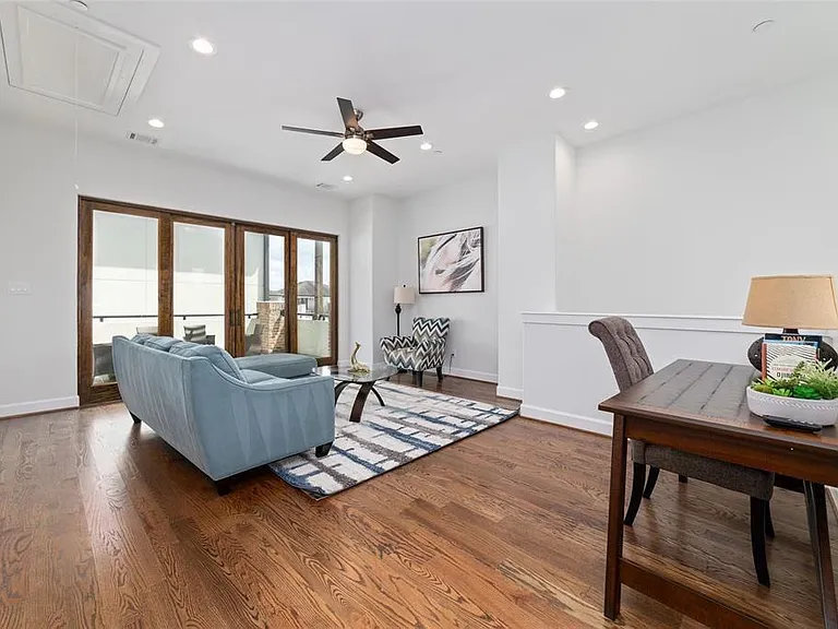 710 Delano St #A — Photo 23