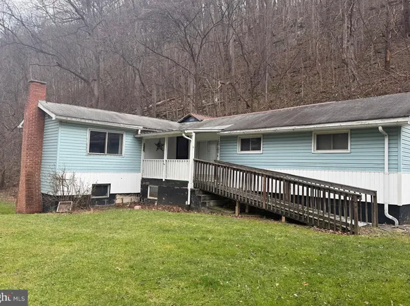 25 Helmick Ln, Keyser, WV 26726