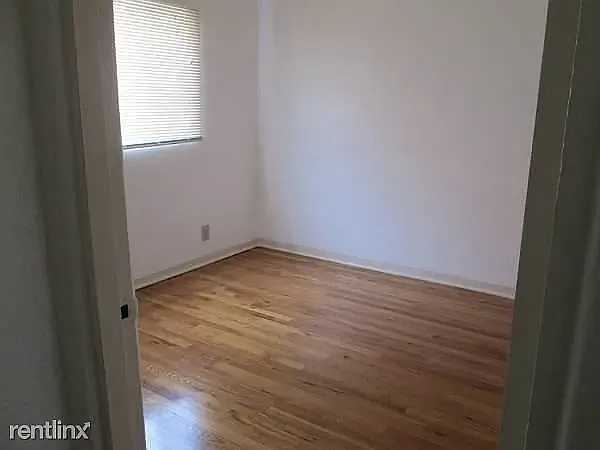 1522 Tijeras Ave NE #7 — Photo 6