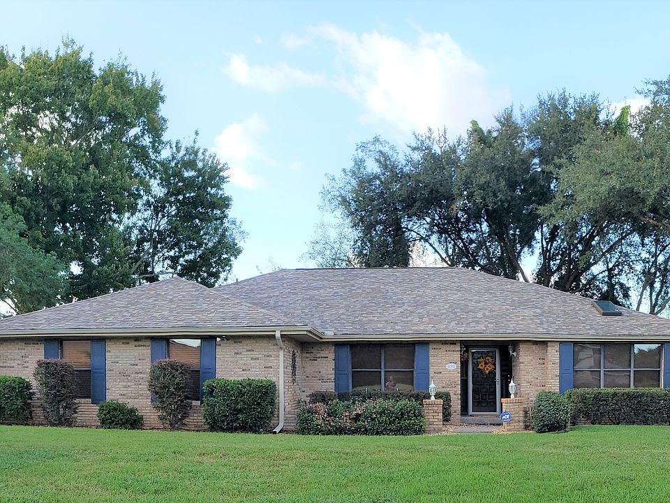 1st image of 630 Dolphin Cove Ct