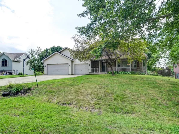 2721 Rolling View Road, Stoughton, WI 53589