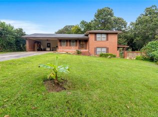 303 Pinecrest Dr, Warner Robins, GA 31093