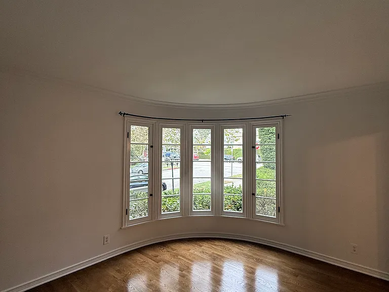 1660 Lyman Pl #2 — Photo 10