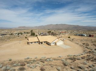 25930 Roundup Way, Apple Valley, CA 92308