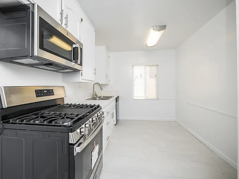 334 S. Hobart Blvd — Photo 40