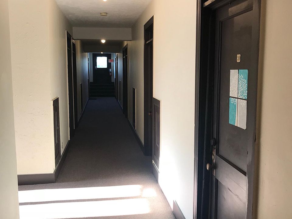 2nd image of 404 E Main St #315