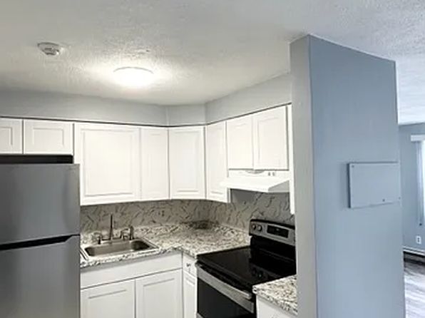 90 Ford St APT 3