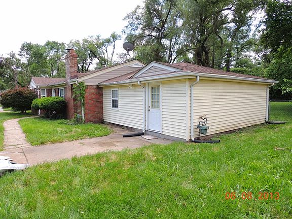 2nd image of 557 Thurston Ave