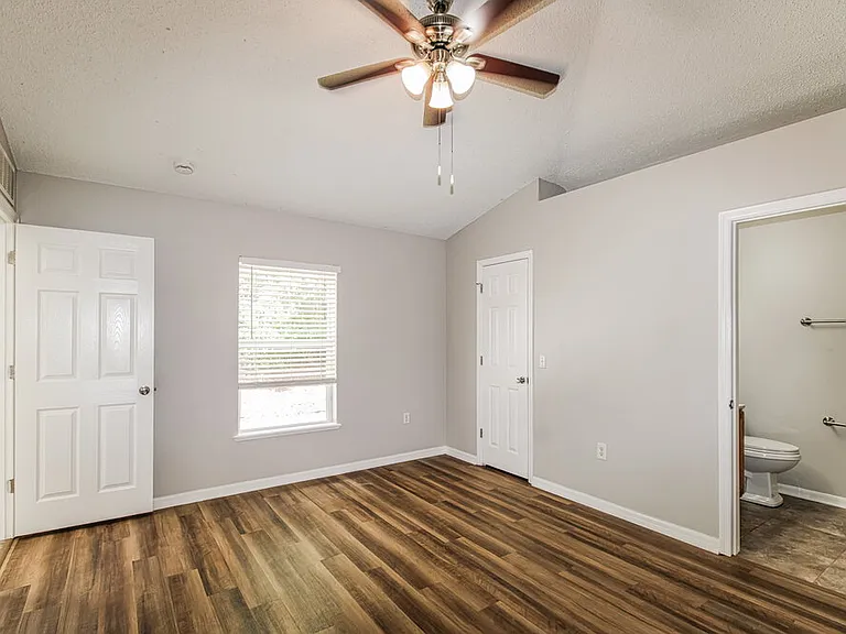 1159 Newcomb Ave — Photo 10