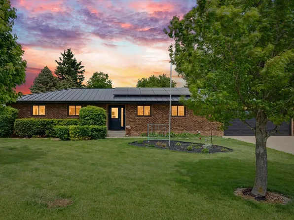 518 E South Court St, Chatsworth, IL 60921
