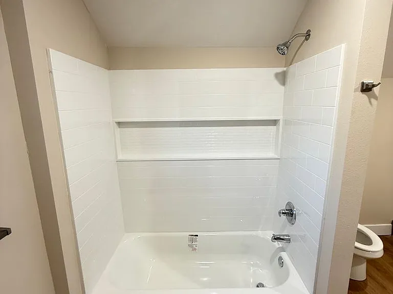 325 W Tyndal St — Photo 26