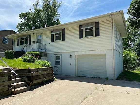 2nd image of 2214 S 123rd St