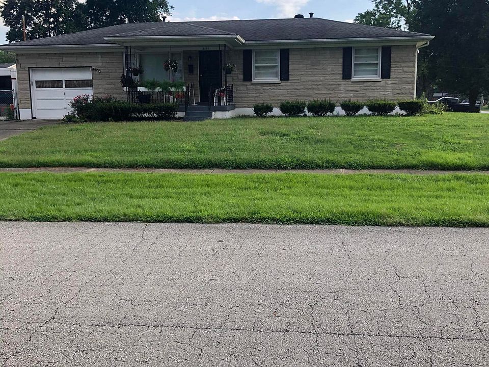 1st image of 2520 McGee Dr