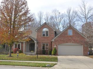 8276 Hampton Cir W, Indianapolis, IN