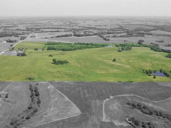 20213 Holly Trl, Grant City, MO 64456