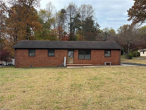 5th image of 3598 Robindale Dr