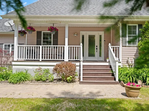 5040 Stonecrest Rd, Ottawa, ON K0A 3M0