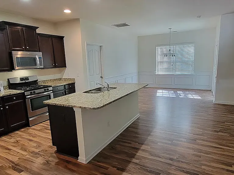 2035 Chipmunk Ln — Photo 14