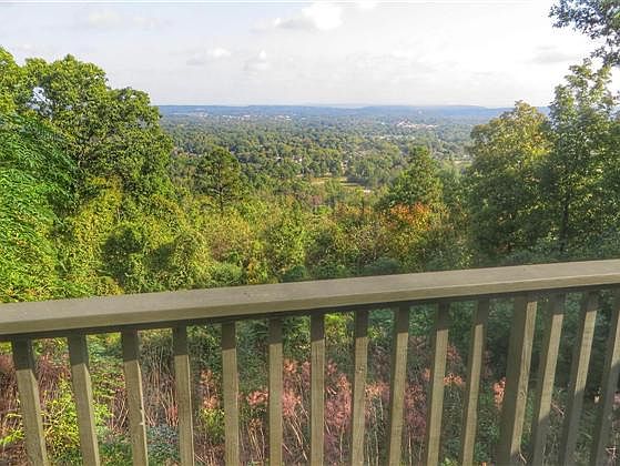 1st image of 1705 Skyline Dr