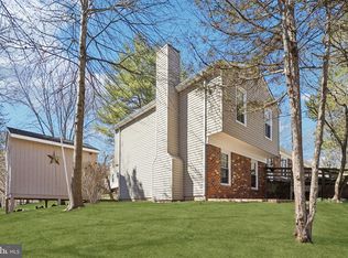 13501 King Charles Dr, Chantilly, VA 20151