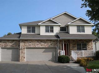 2250 Jamie Ln, Lincoln, NE 68512