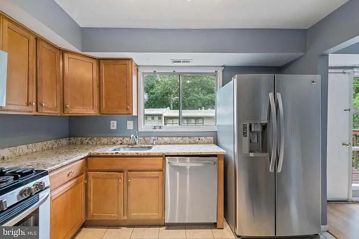 4735 Parkman Ct — Photo 18
