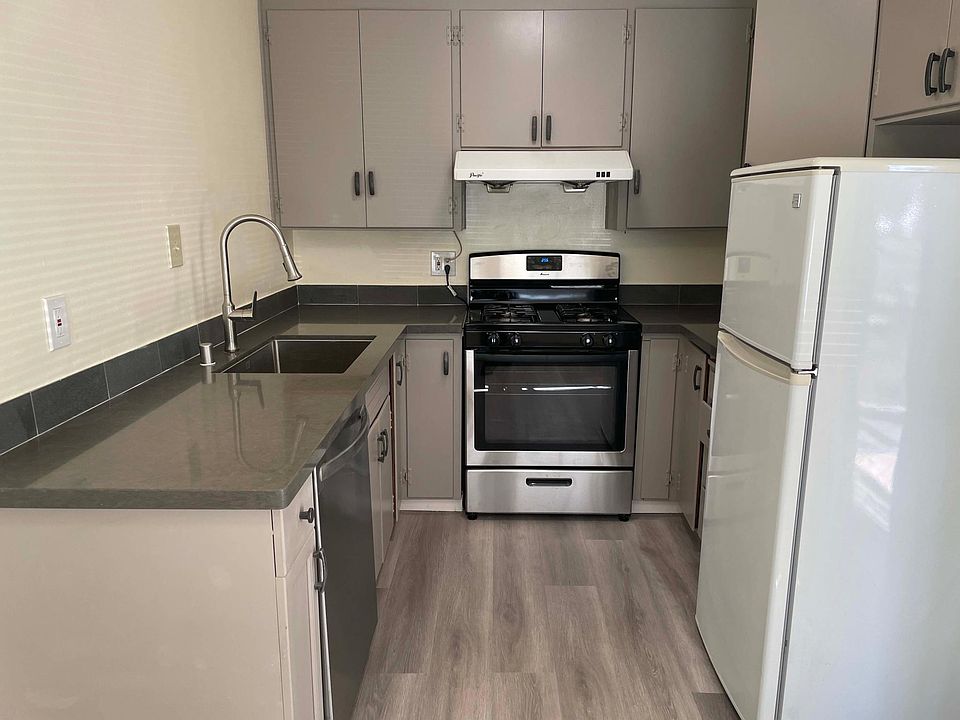 Kitchen, new
