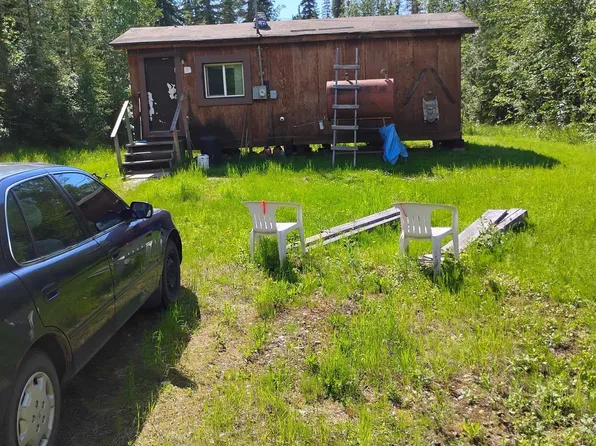 691 Viking Ct, Fairbanks, AK 99709