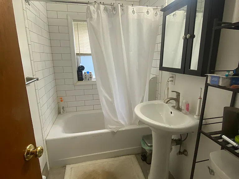 12 Seagrave Rd — Photo 8