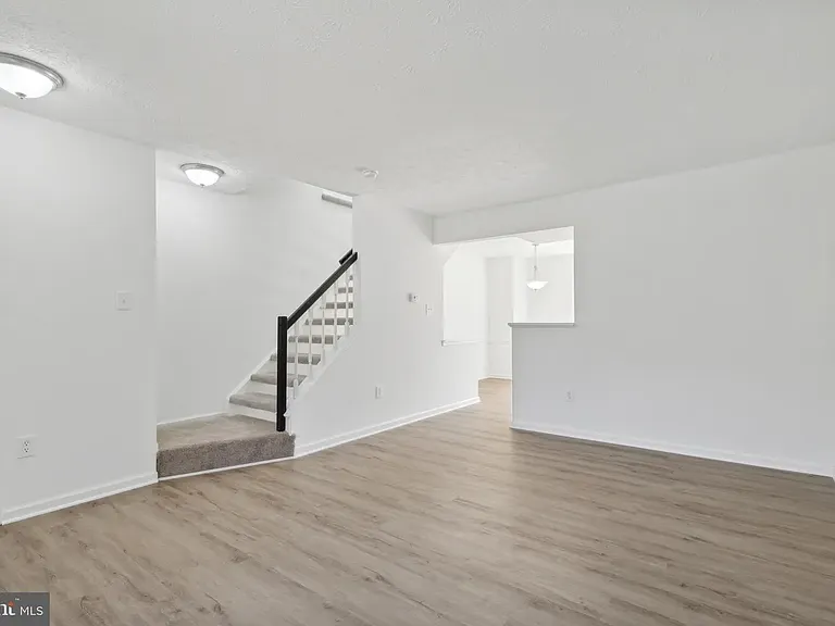 19011 Partridge Wood Dr — Photo 5