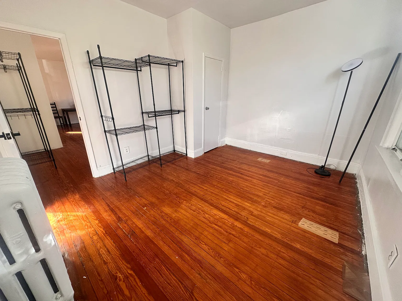 3 bed, 1000 sqft, $2,950 — Photo 3