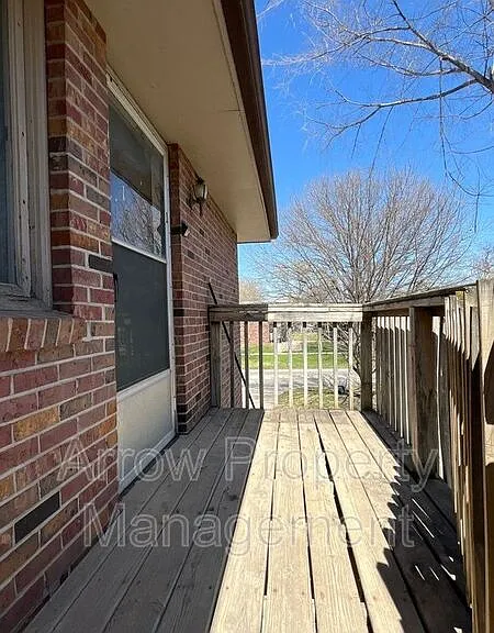 1027 A St #1 — Photo 12