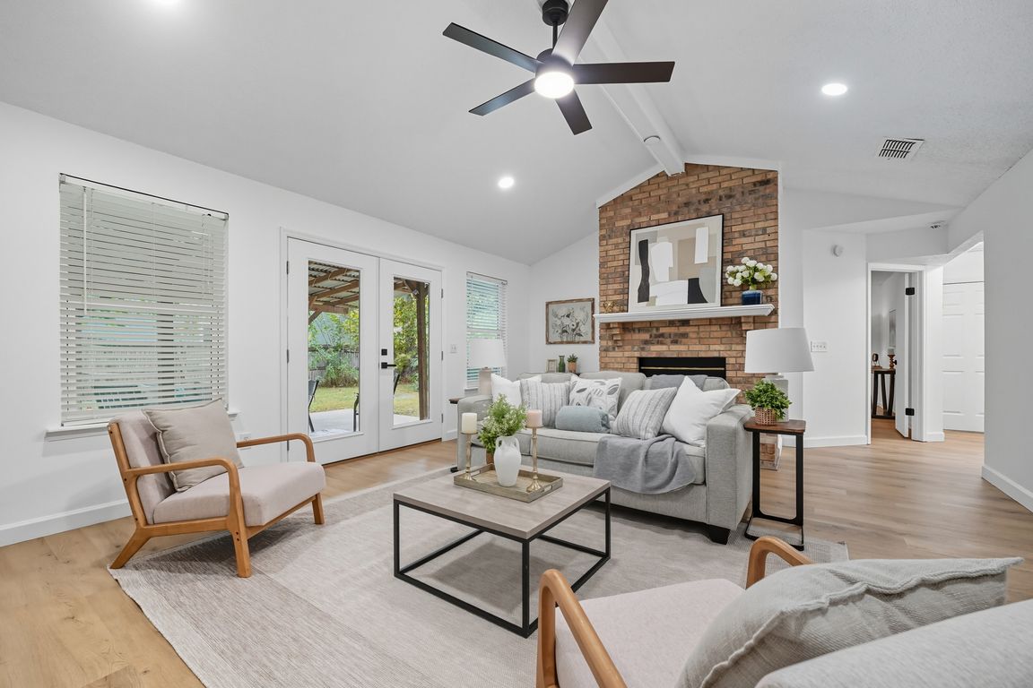 next background image