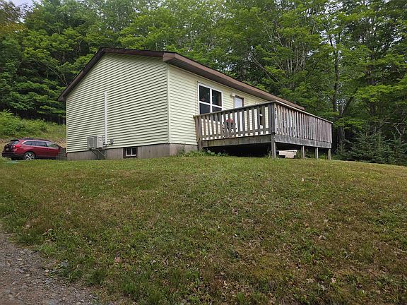 2nd image of 90 Riverview Rd