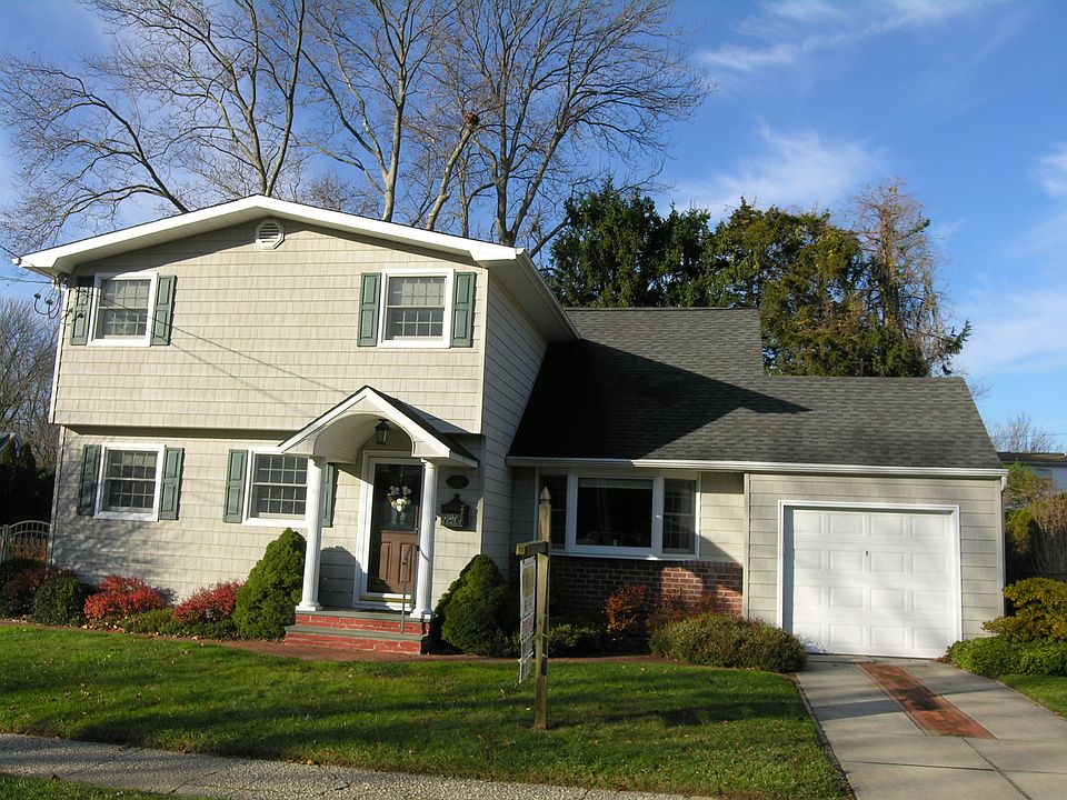 1st image of 44 Birchbrook Dr