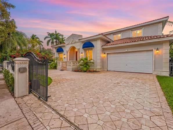 1334 Alhambra Cir, Coral Gables, FL 33134