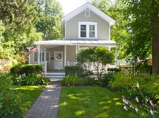 124 North St, Saratoga Springs, NY 12866