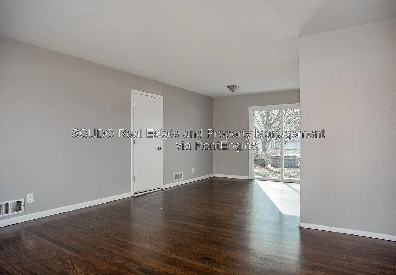 3 bed, 1.5 bath, $1,295 — Photo 4