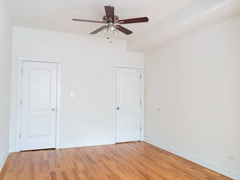 Uptown - 2 Bed / 1 Bath - In-Unit Laundry — Photo 11
