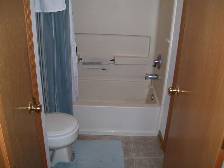 W239N5856 Maple Ave #1 — Photo 19