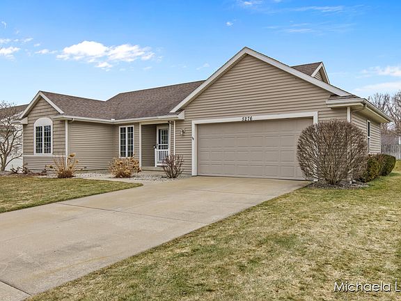 3rd image of 5276 Snyder Dr SW