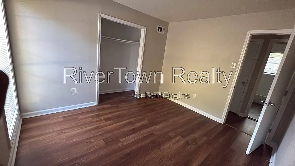 3 bed, 1.0 bath, 1033 sqft, $1,195 — Photo 3