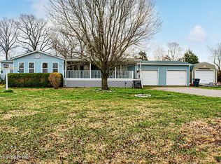505 Robbins Dr, Vine Grove, KY 40175