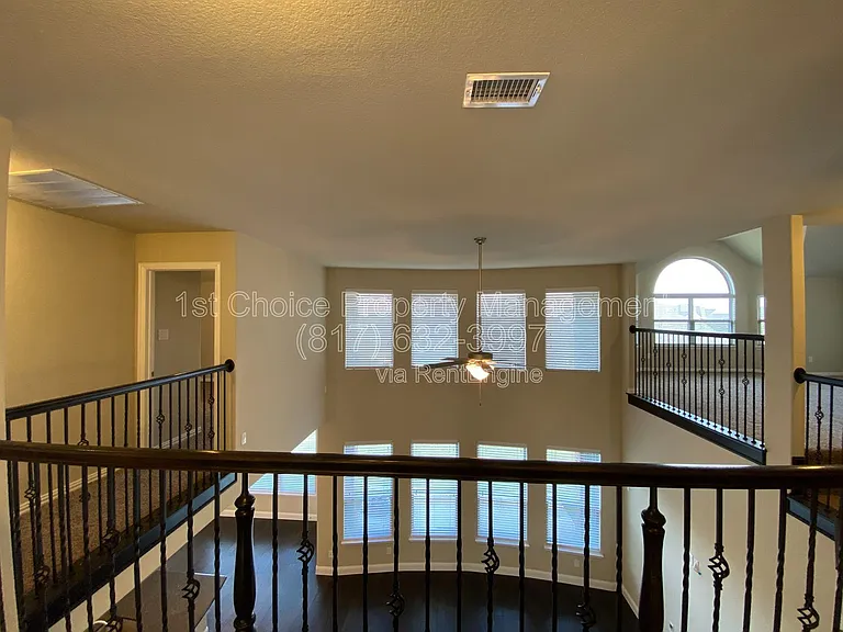 927 Bentley Dr — Photo 24