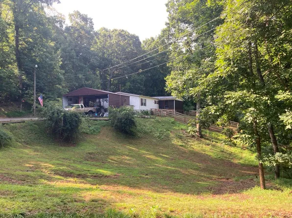 41 Martin Dr, Cleveland, GA 30528