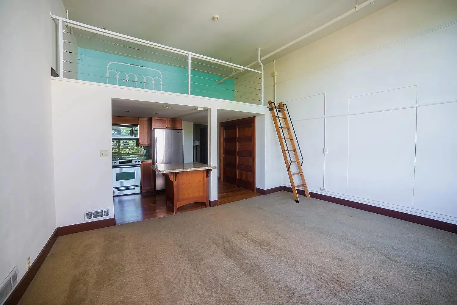 Studio, 671 sqft, $2,750 — Photo 3