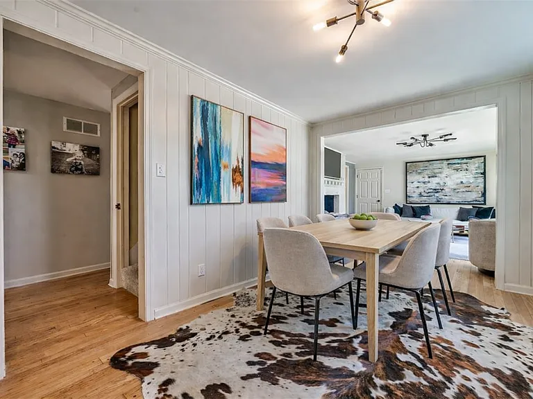 8345 Reinhardt St — Photo 34