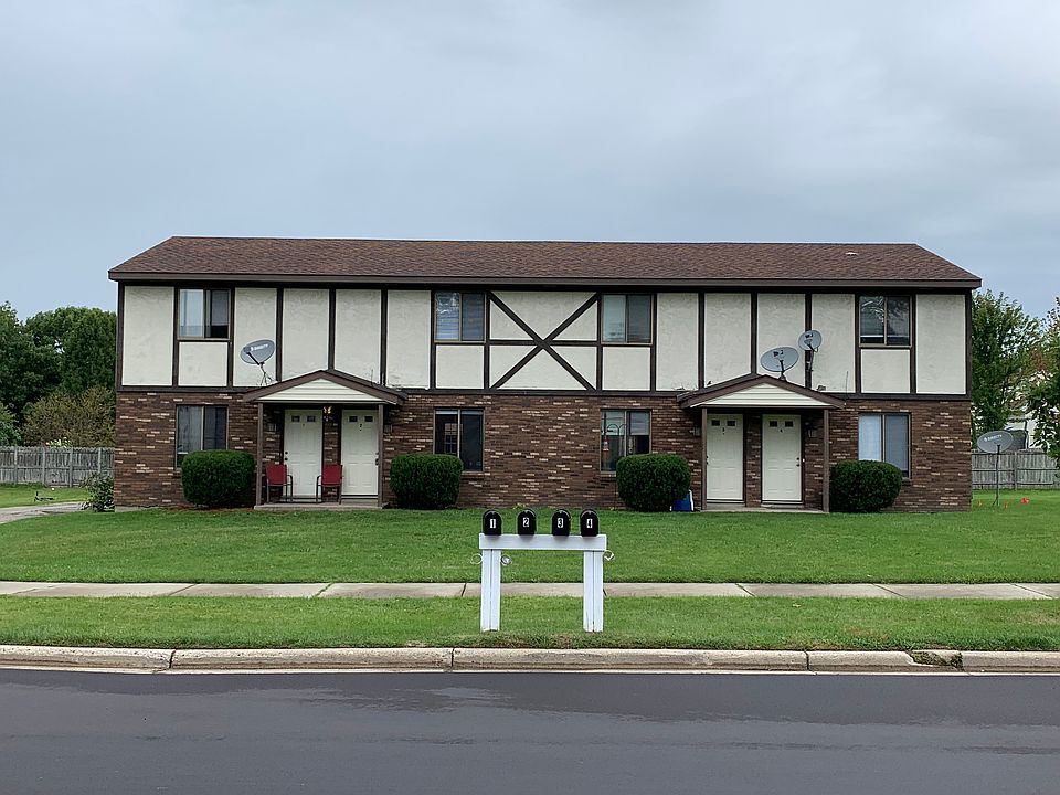 1st image of 1133 Country Ln APT 4